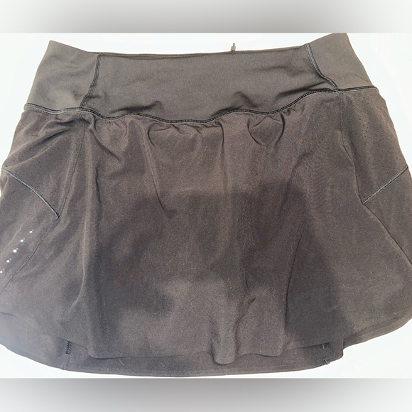 Athleta Skort in Size Medium - Picture 2 of 4